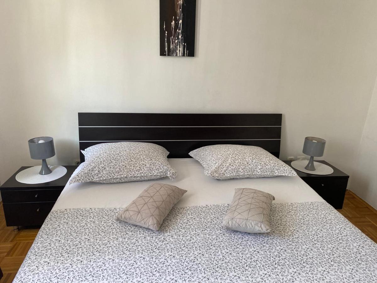 Apartment Miana Trogir Exterior photo